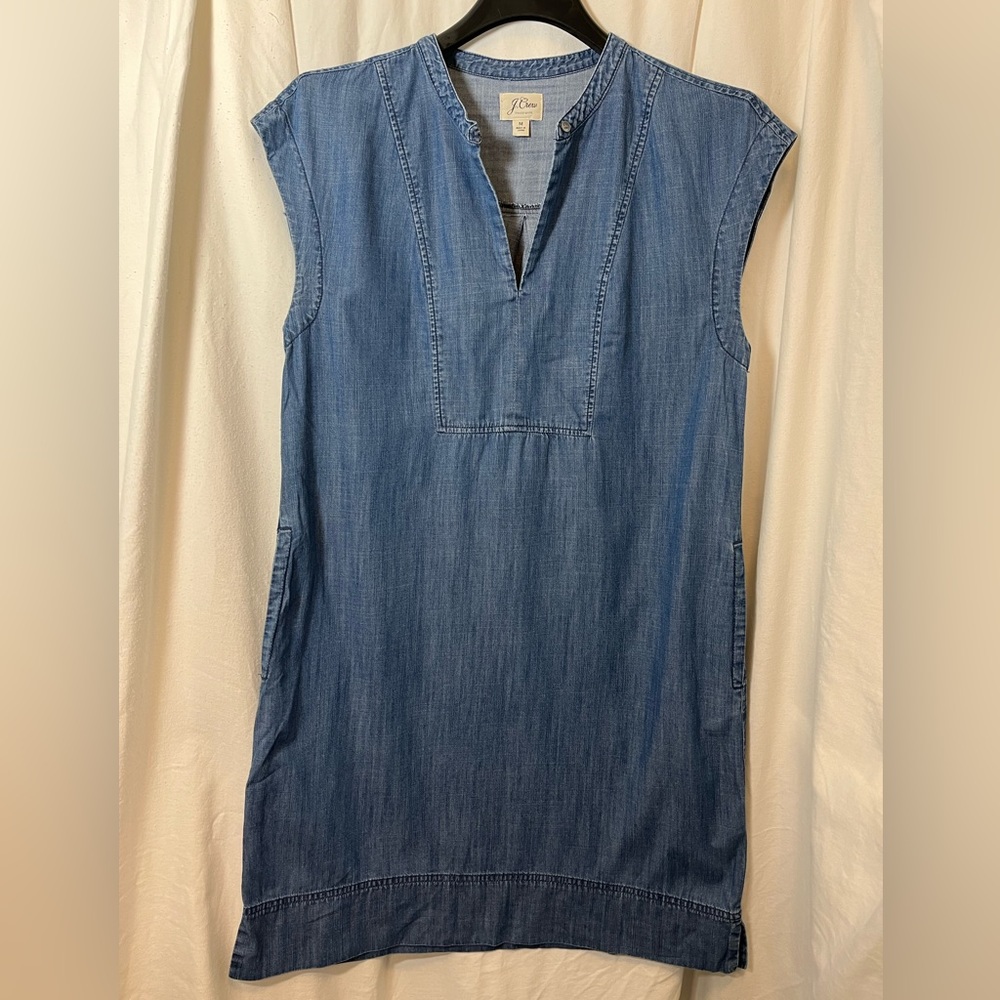 Super cute & comfy JCrew denim sundress, sz M, HAS POCKETS! Negotiations welcome